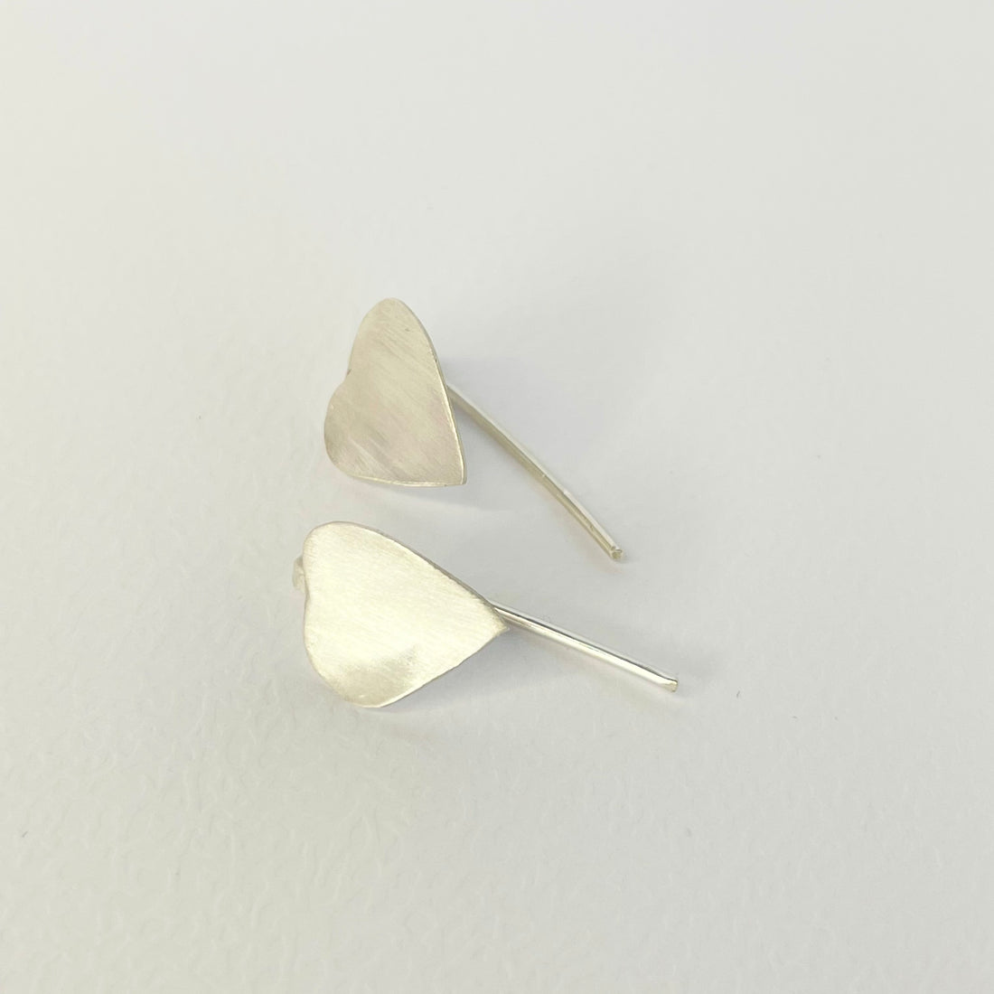 Sølv hjerte blad øreringe - small